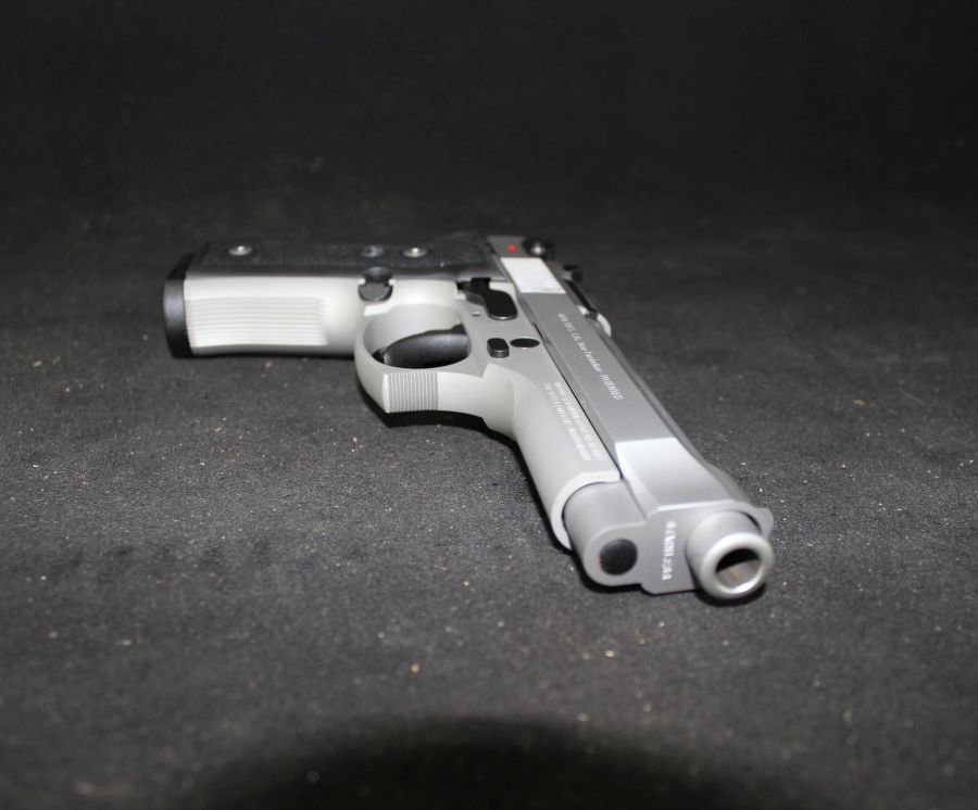 Beretta 92FS Inox 9mm 5” Stainless NEW JS92F500-img-7