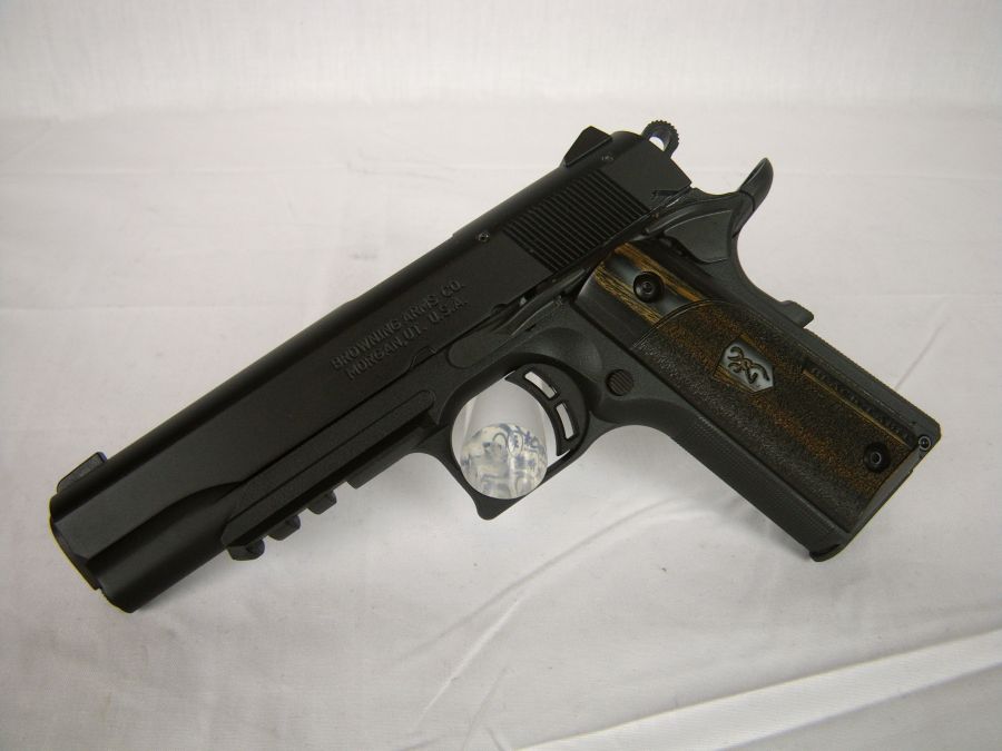 Browning 1911-22 Black Label W/Rail 22lr 4.25" NEW-img-2