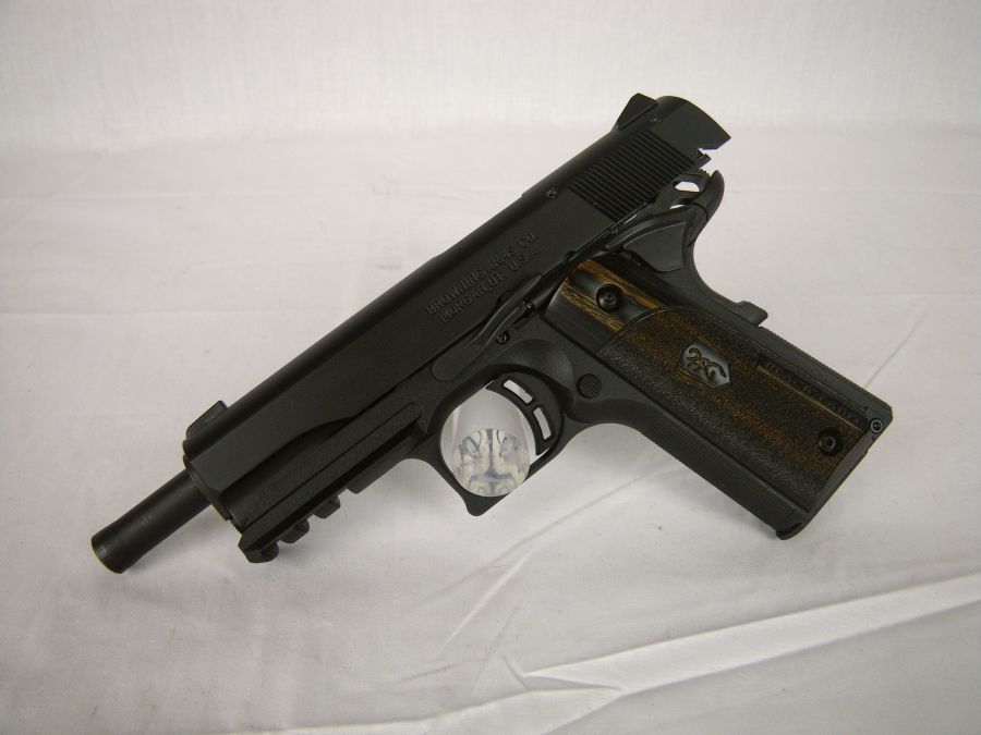 Browning 1911-22 Black Label W/Rail 22lr 4.25" NEW-img-4