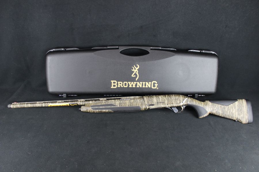 Browning Maxus II Waterfowl MOBL 12ga 28" Mossy Oak 3.5" NEW 011702204-img-1