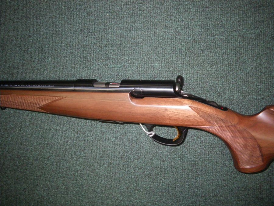Browning T-Bolt Sporter Wood 17 HMR 22"-img-2