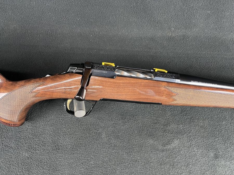 Browning X-Bolt 2 Medallion SPR 270 Win Walnut 18" Threaded NEW 036145224-img-1