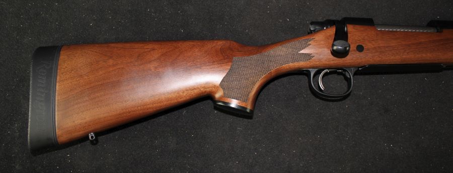 Remington Model 700 CDL Walnut 270 Win 24” Wood/Blued R27011-img-6