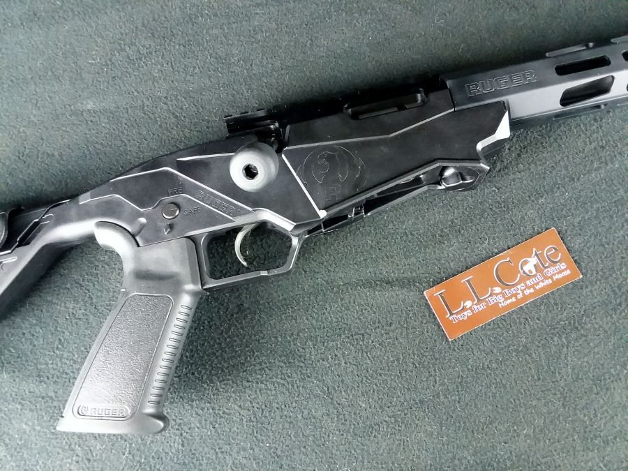 Ruger Precision Rimfire 22lr 18" Black NEW 8401-img-1