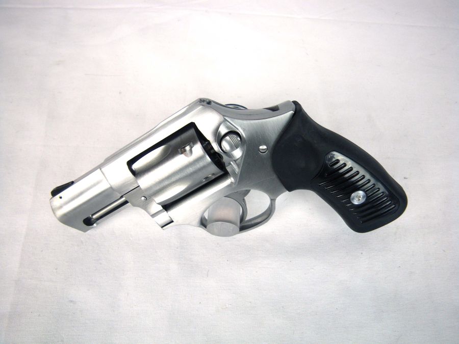 Ruger SP101 Stainless/Synthetic 357mag 2.25" NEW-img-2