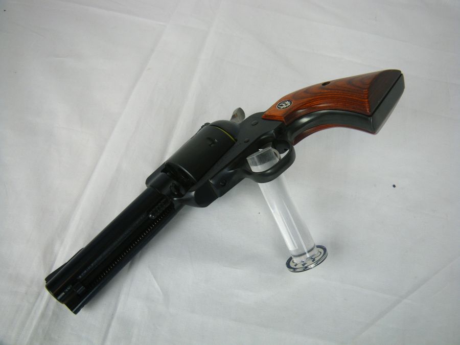 Ruger Super Blackhawk New Model 44 Mag 4.62" NEW-img-4