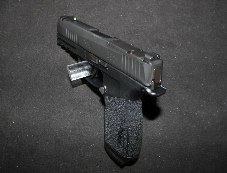 Sig Sauer P365-XMACRO 9mm 3.1” NEW Black 365XCA-9-COMP-img-5