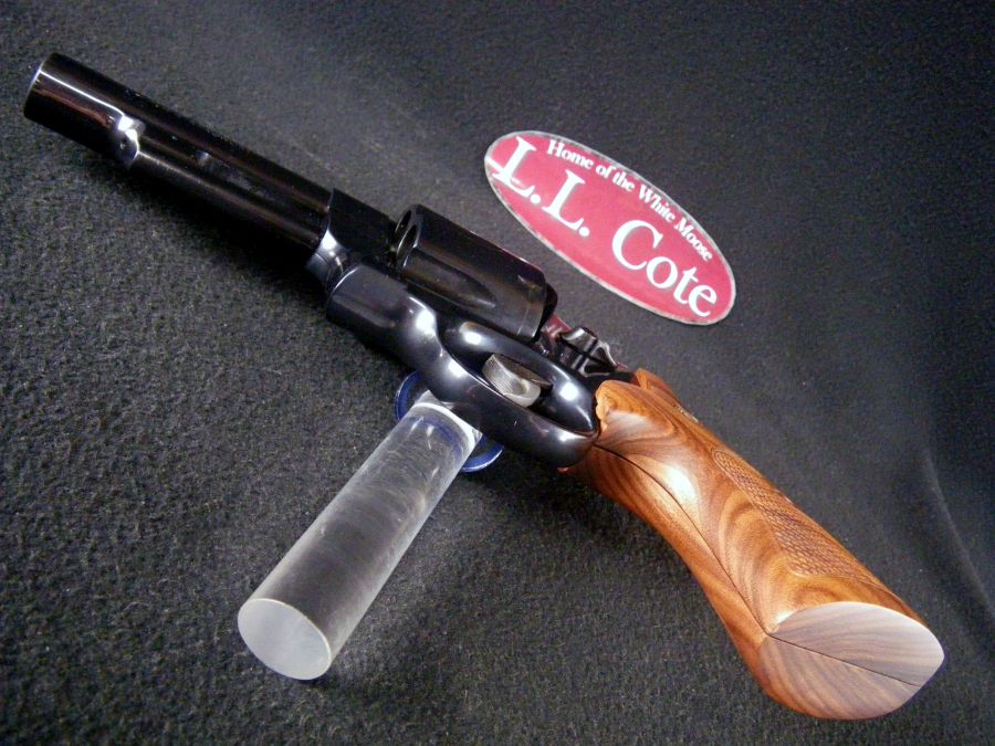 Smith&Wesson Model 29 Classics 44mag 4