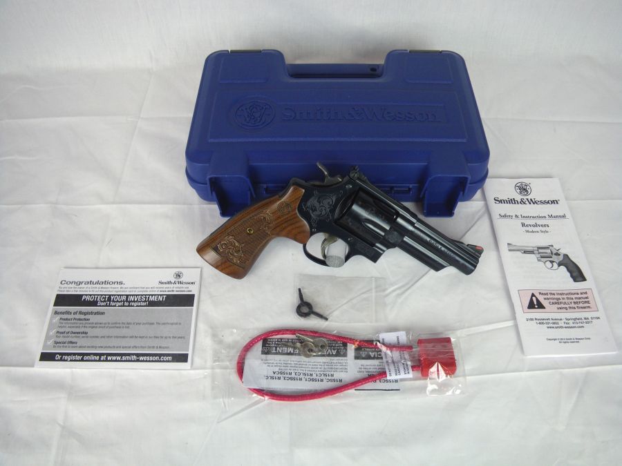 Smith & Wesson Model 29 Engraved S&W 44 Mag 4" NEW-img-0