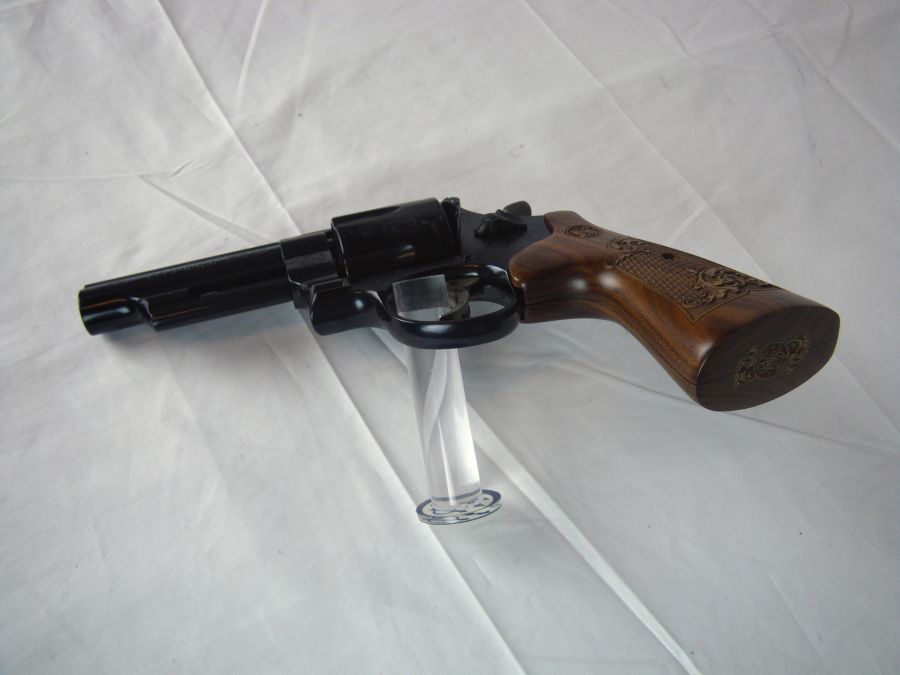 Smith & Wesson Model 29 Engraved S&W 44 Mag 4" NEW-img-6