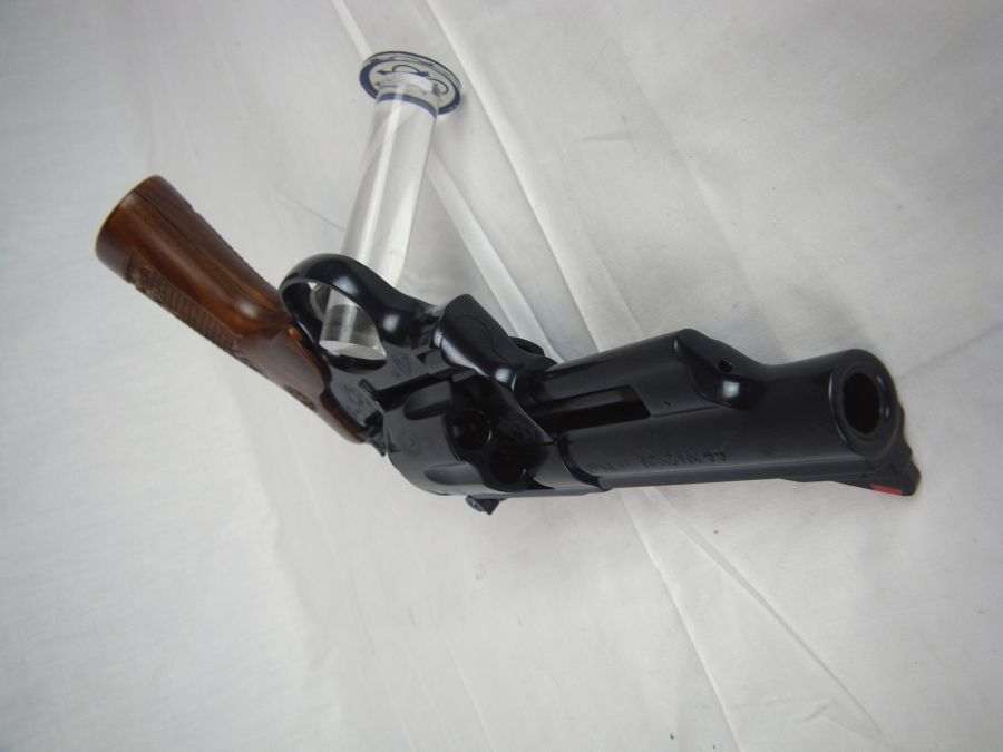 Smith & Wesson Model 29 Engraved S&W 44 Mag 4" NEW-img-7