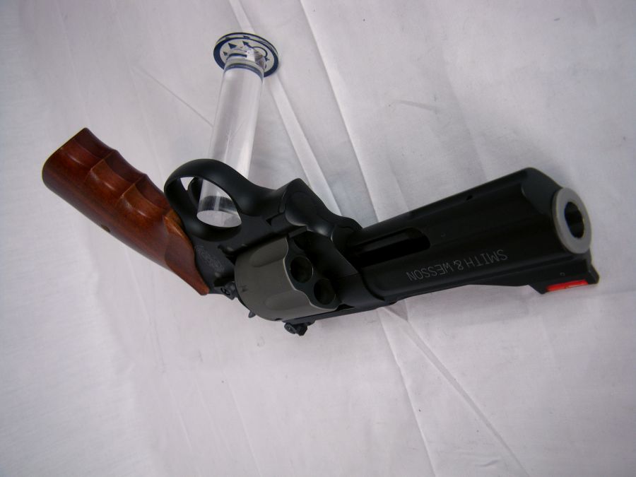 Smith & Wesson Model 329PD AirLite 44 Mag 4" NEW-img-7