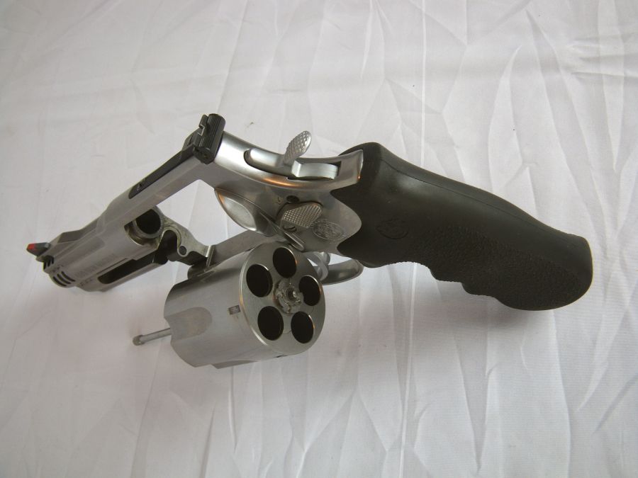 Smith & Wesson 500 4" Ported 500 S&W Magnum-img-2