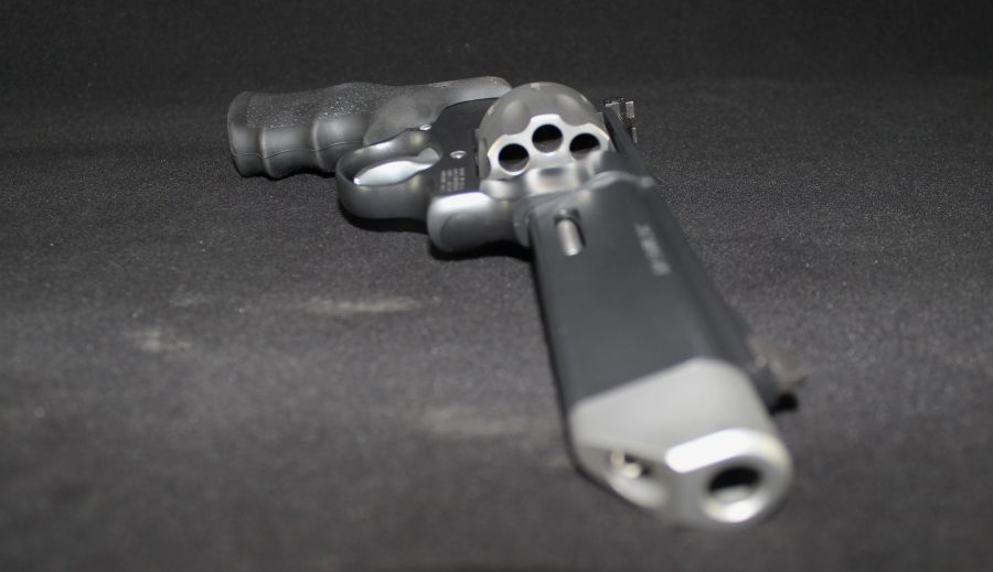 Smith & Wesson 627-5 V-Comp 357 Mag Two-Tone 5” NEW 170296-img-7