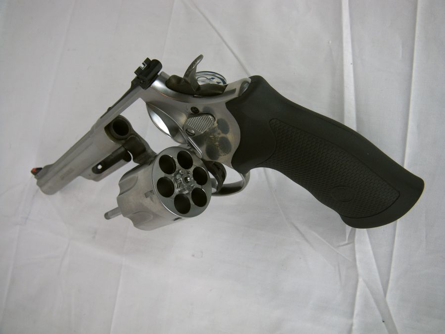 Smith & Wesson Model 629 .44 Mag 6" NEW 163606-img-3