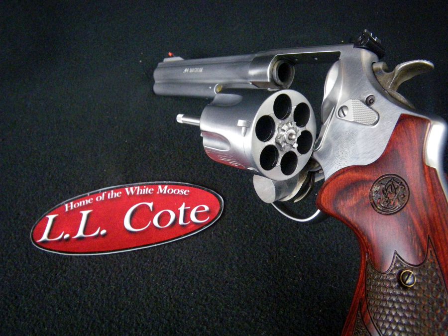 Smith & Wesson Model 629 Deluxe 44mag 6.5" NEW-img-3