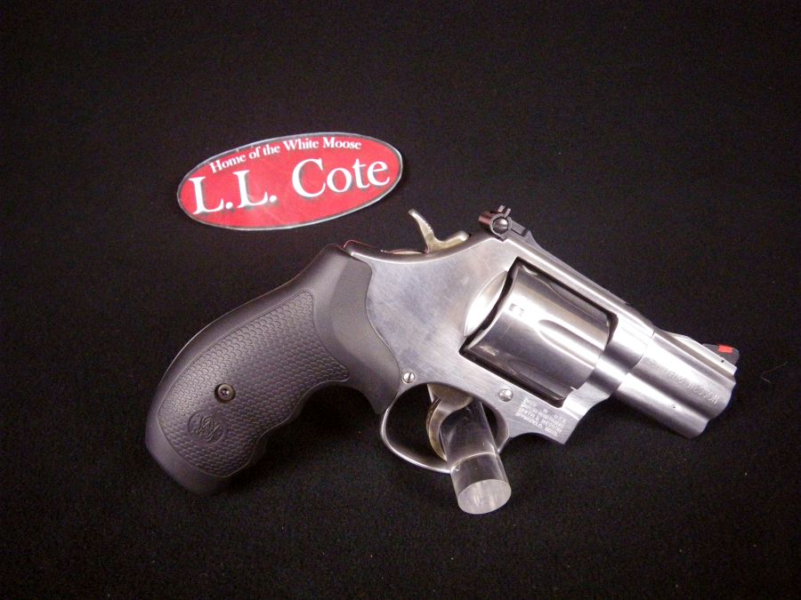 Smith & Wesson Model 686 Plus 357 Magnum 2.5" NEW-img-1