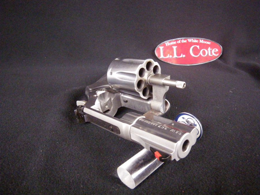 Smith & Wesson Model 686 Plus 357 Magnum 2.5" NEW-img-4