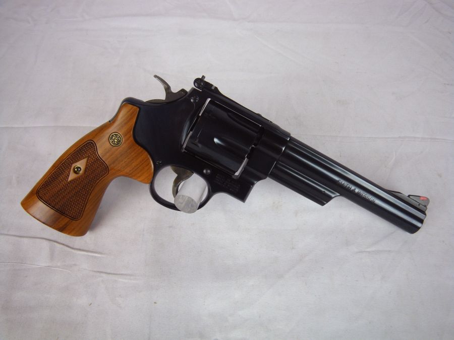Smith & Wesson Model 57 41 Mag 6" S&W Wd/Blue NEW-img-1