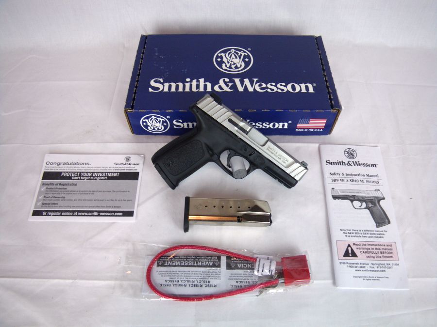 Smith & Wesson SD40 VE 40S&W 4" Stainless/Syn NEW-img-0