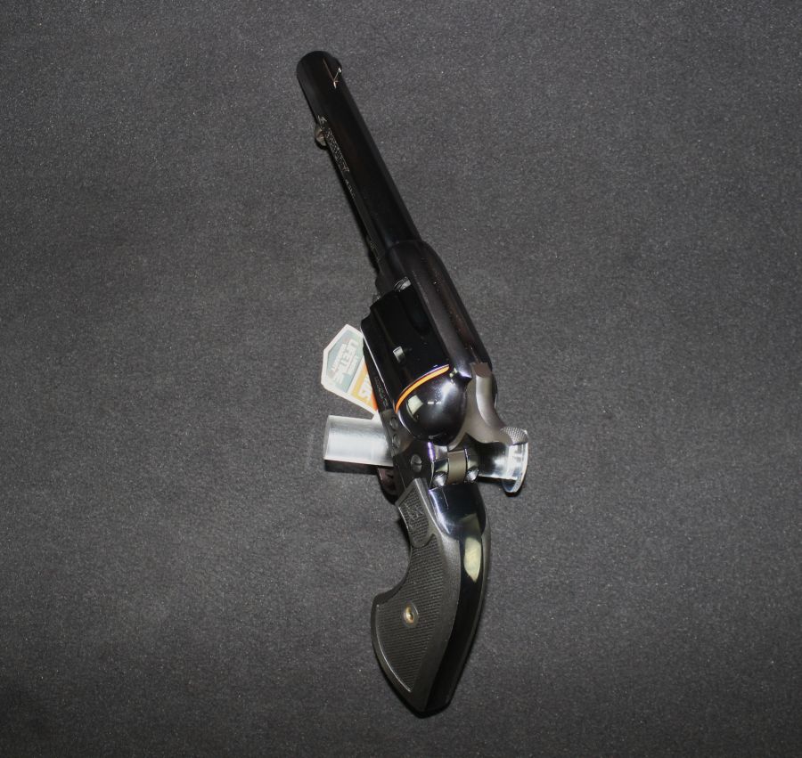 Taurus Deputy 45 Colt Polished Black 5.5” NEW 2-D4551-img-5