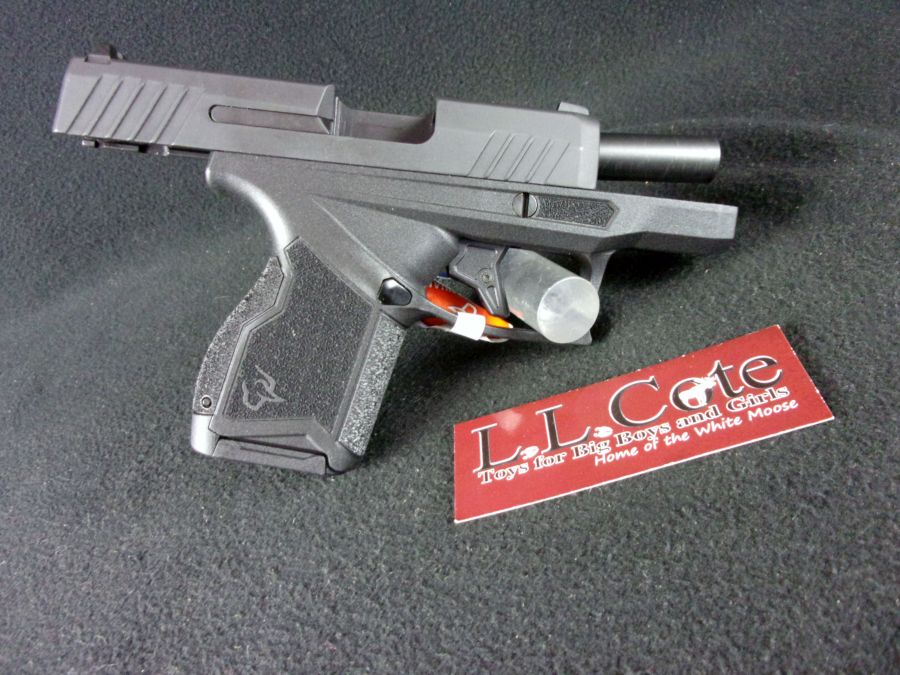 Taurus GX4 Micro-Compact 9mm 3" Matte Black 1-GX4M931-img-3