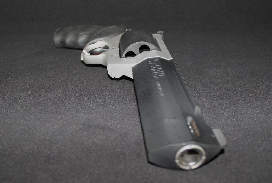 Taurus Raging Hunter 500 S&W Black 6.75” NEW 2-500065RH-img-7