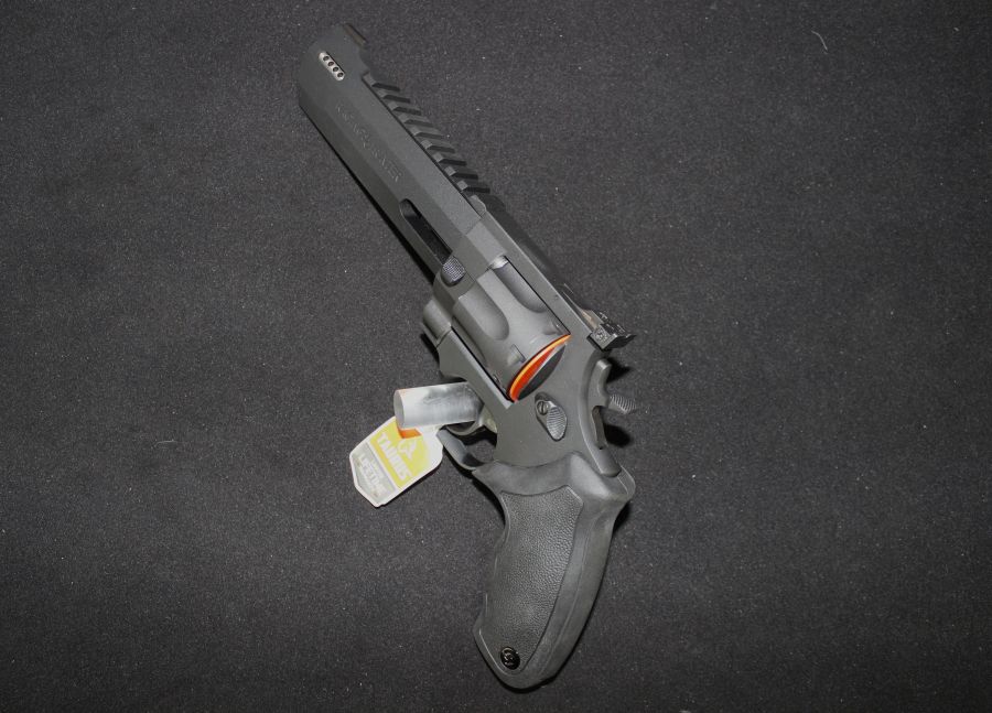 Taurus Raging Hunter 357 Mag / 38 Spl +P 6.75” Black NEW 2-357061RH-img-5