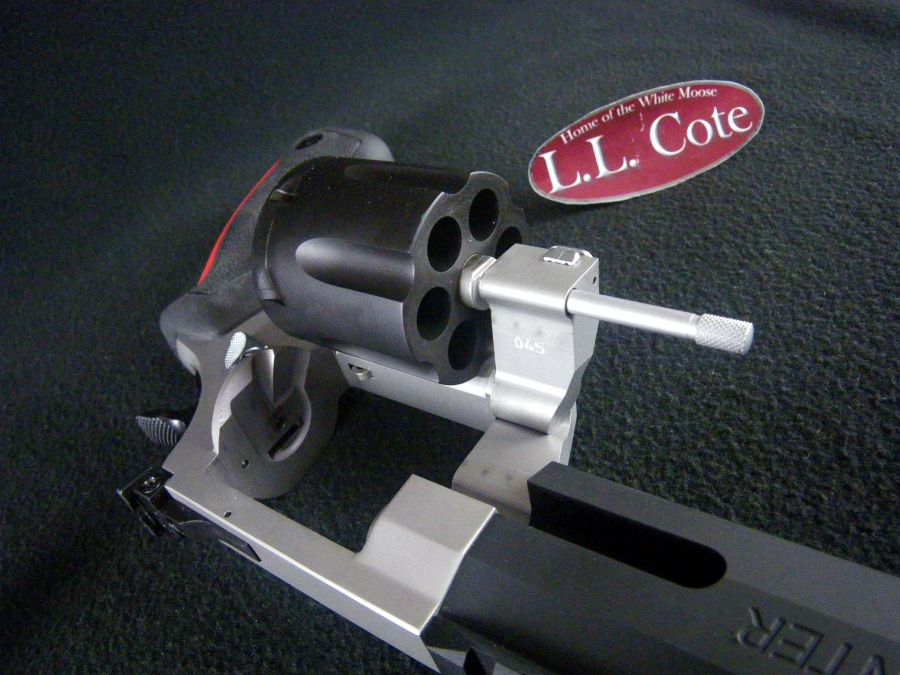 Taurus Raging Hunter 44Mag 8.4" SS NEW 2-440085RH-img-4