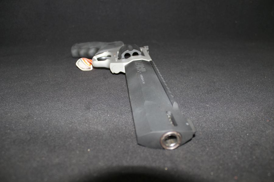 Taurus Raging Hunter 44mag 8.375” Two-Tone NEW 2-440085RH-DLX-img-7