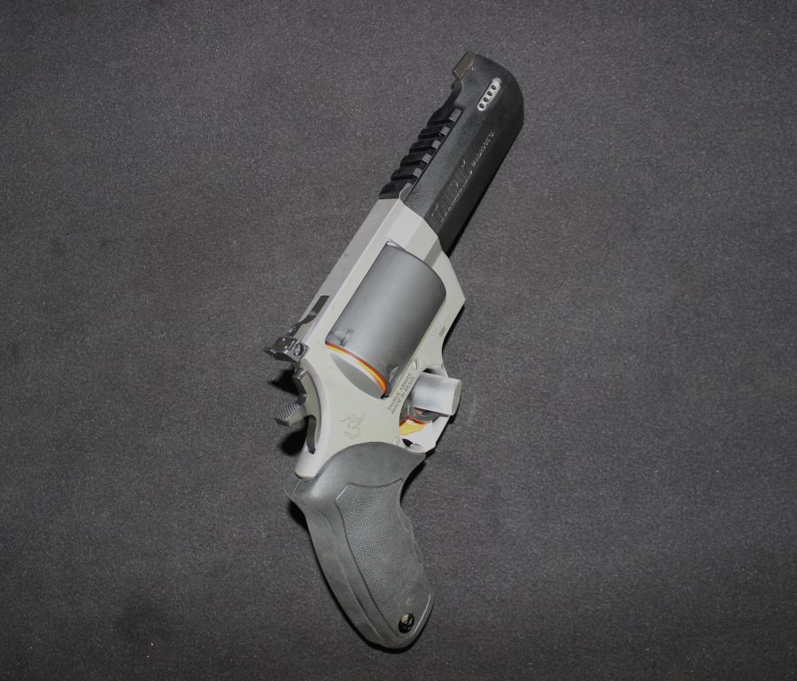 Taurus Raging Hunter 500 S&W Two-Tone 5.12” NEW 2-500055RH-img-6