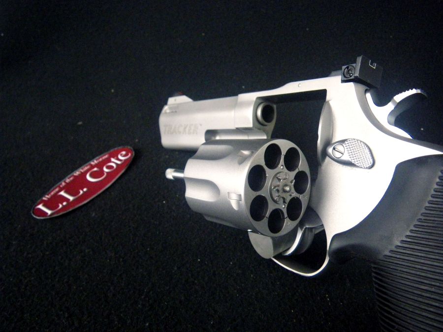 Taurus Tracker 627 627SS4 357mag 4" NEW 2-627049-img-3