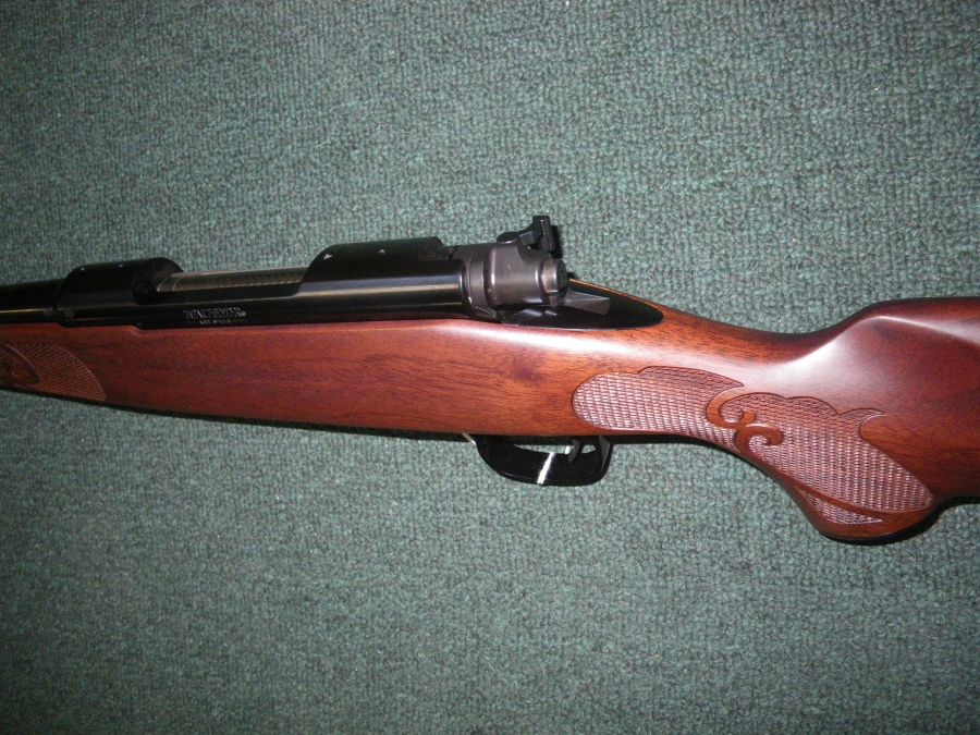Winchester Model 70 Featherweight 300 WSM 24"-img-2