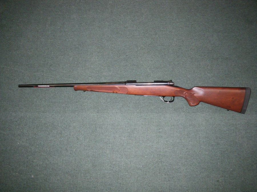Winchester Model 70 Featherweight 300 WSM 24"-img-3