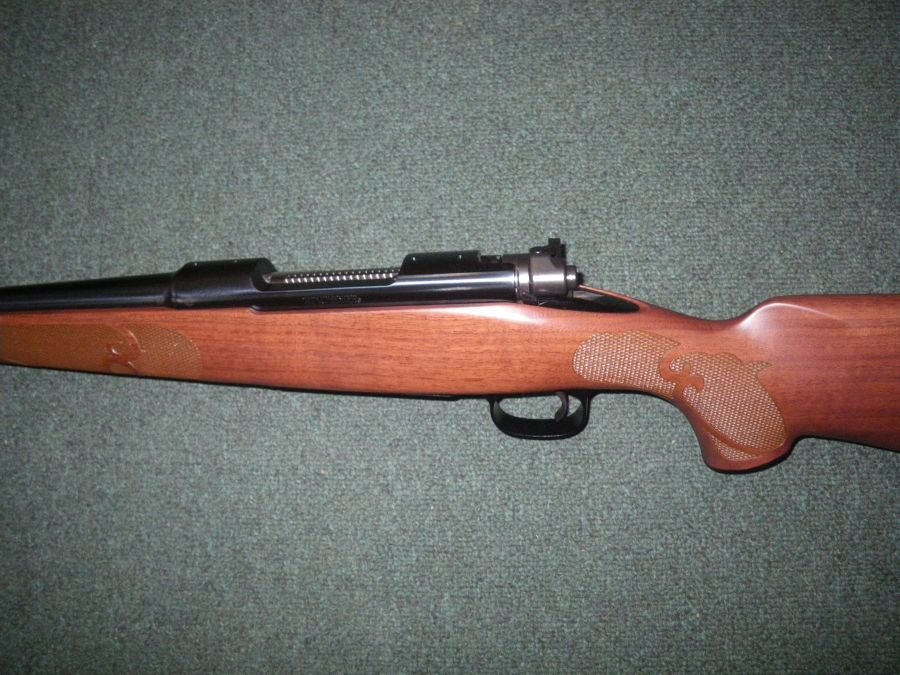 Winchester Model 70 Fthrwt Compact 243 Win 20" NEW-img-2