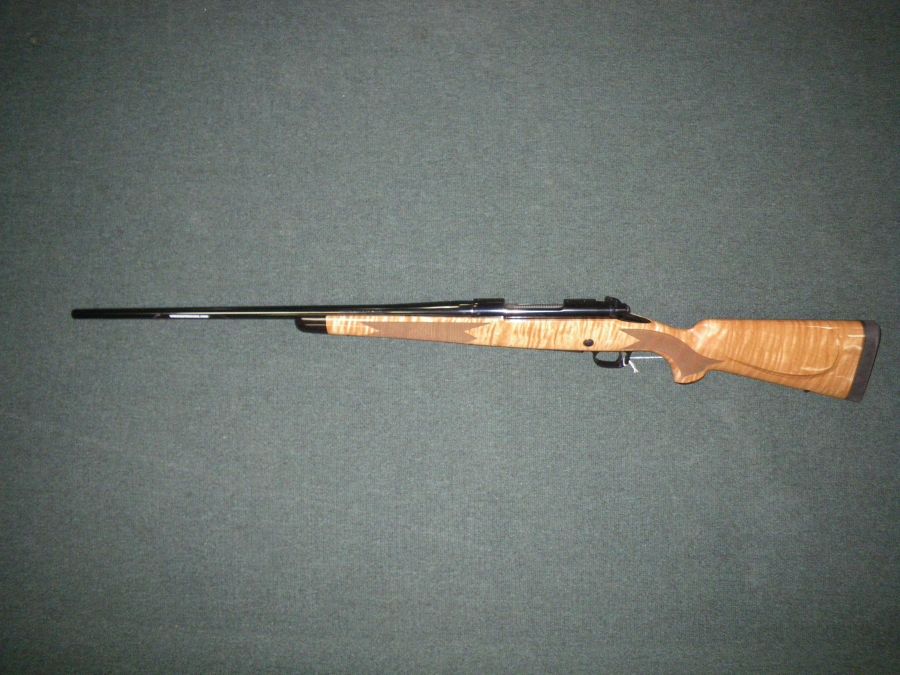 Winchester Model 70 Super Grade Maple 270 Win 24"-img-3